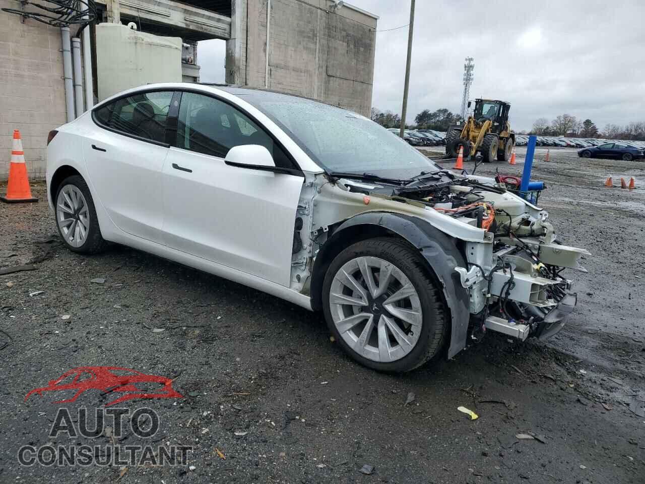 TESLA MODEL 3 2021 - 5YJ3E1EB2MF013208