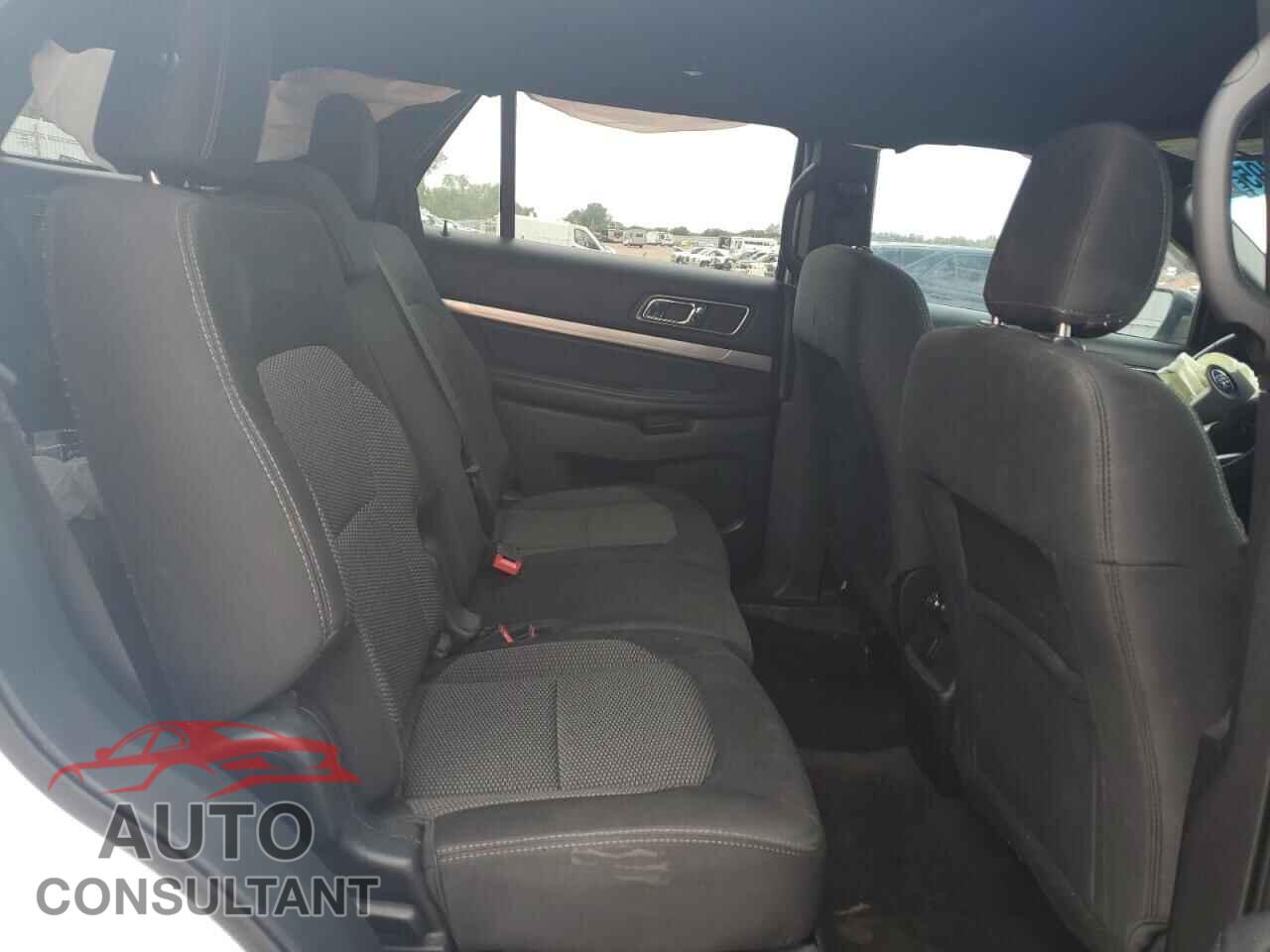 FORD EXPLORER 2018 - 1FM5K7D8XJGB64627