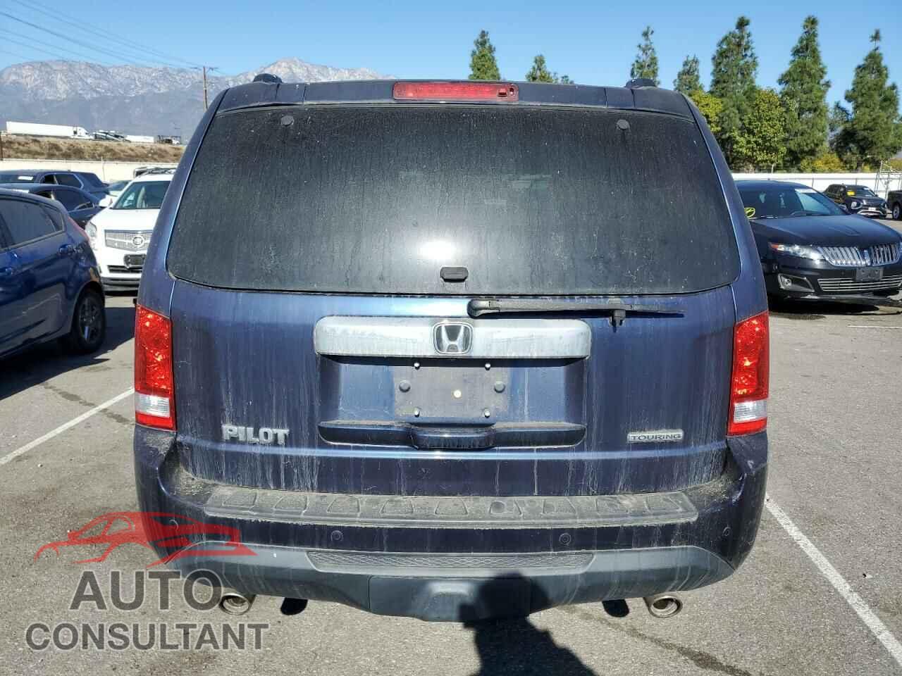 HONDA PILOT 2013 - 5FNYF3H96DB012845