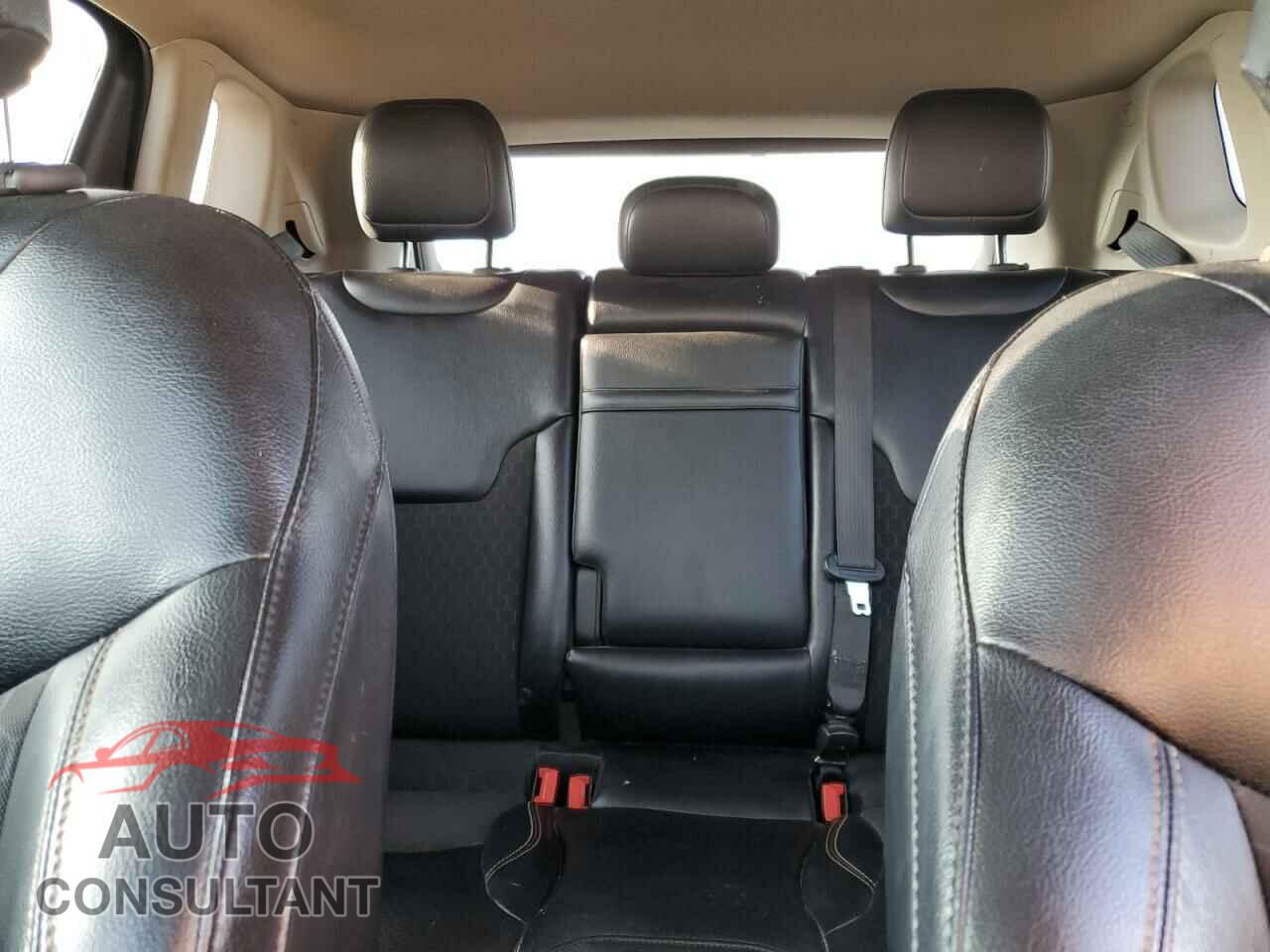 JEEP COMPASS 2017 - 3C4NJCBB8HT658523