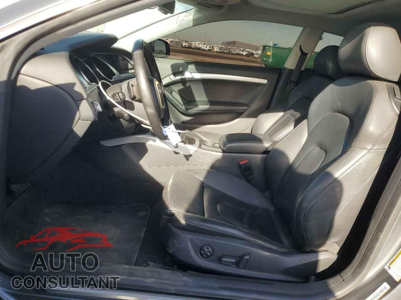 AUDI A5 2012 - WAULFAFR9CA038703