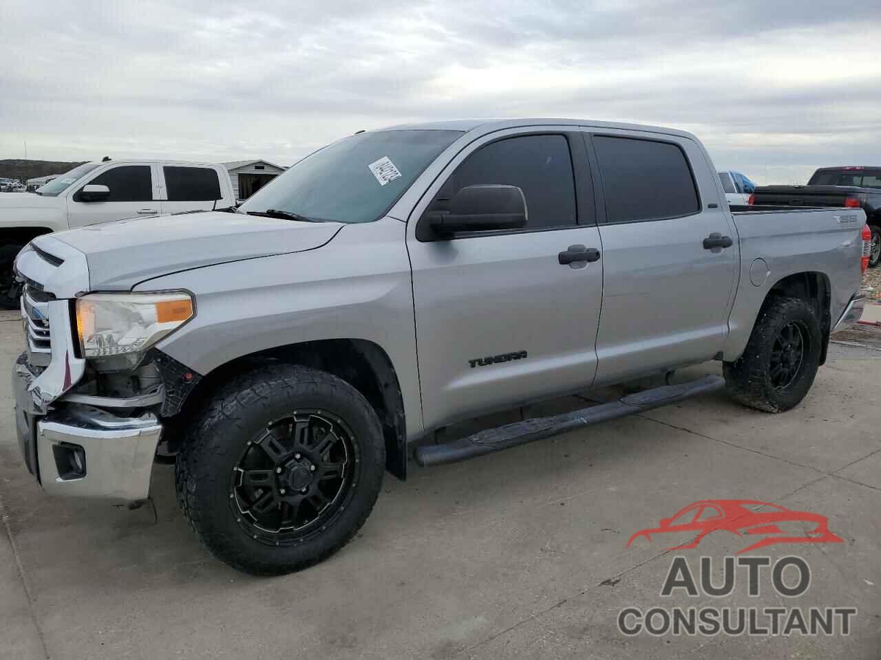 TOYOTA TUNDRA 2016 - 5TFEM5F17GX108284