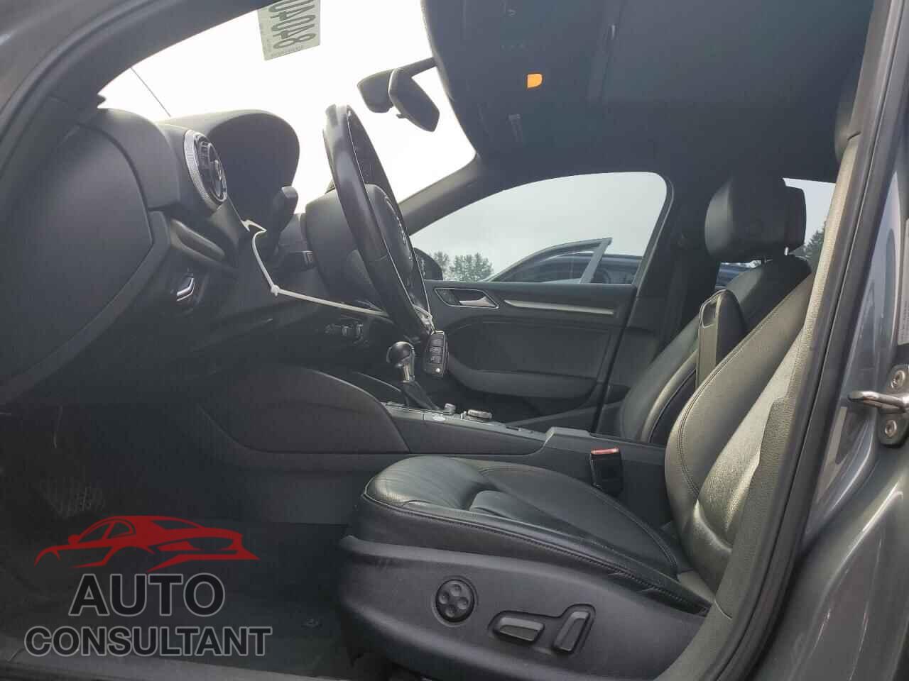 AUDI A3 2016 - WAUA7GFF9G1059568