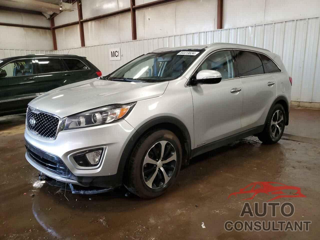 KIA SORENTO 2018 - 5XYPHDA56JG393085