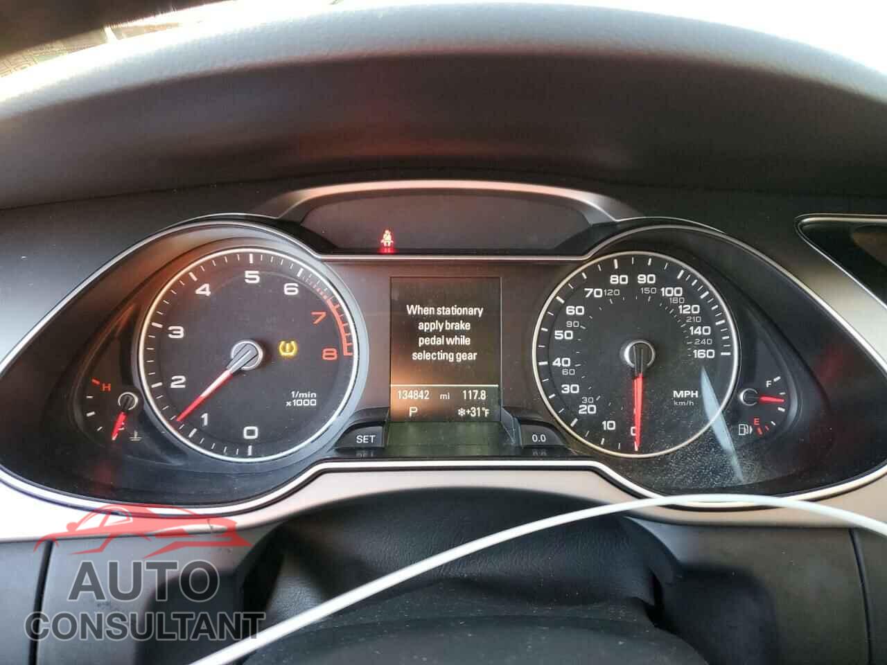 AUDI A4 2013 - WAUFFAFL6DN003670