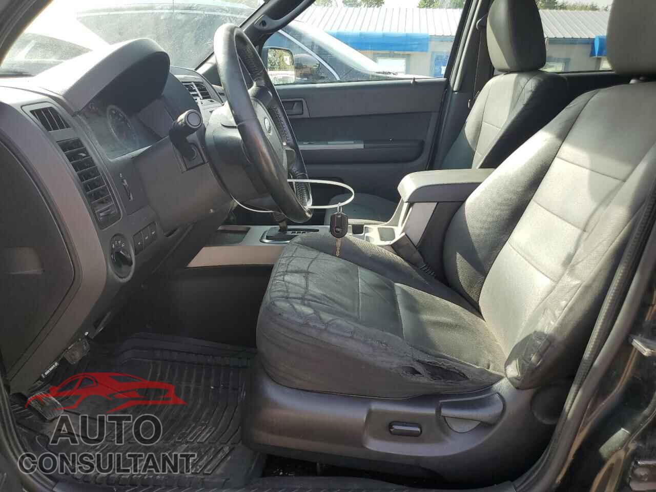 FORD ESCAPE 2011 - 1FMCU9DG5BKC39155