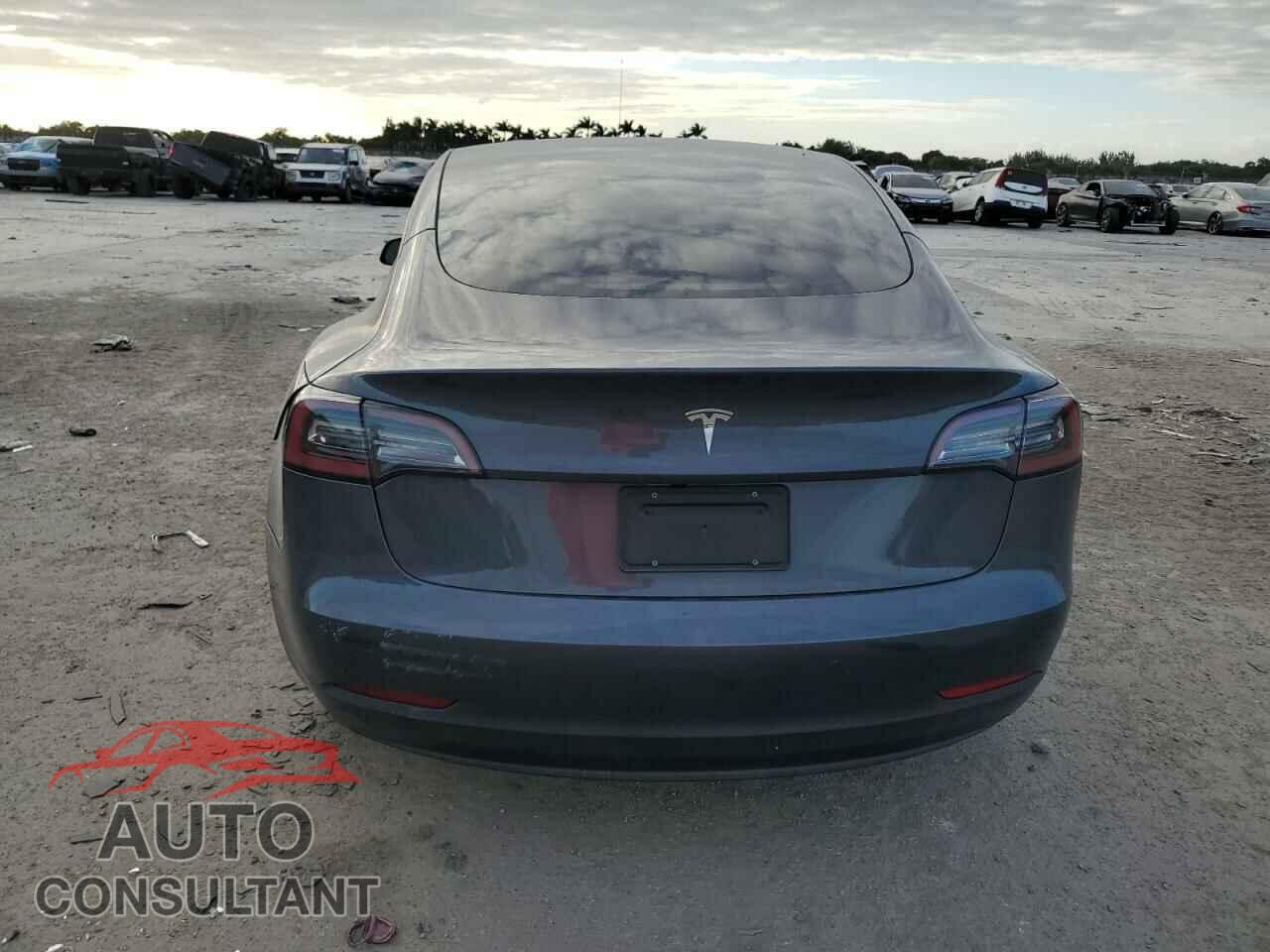 TESLA MODEL 3 2023 - 5YJ3E1EA4PF420295