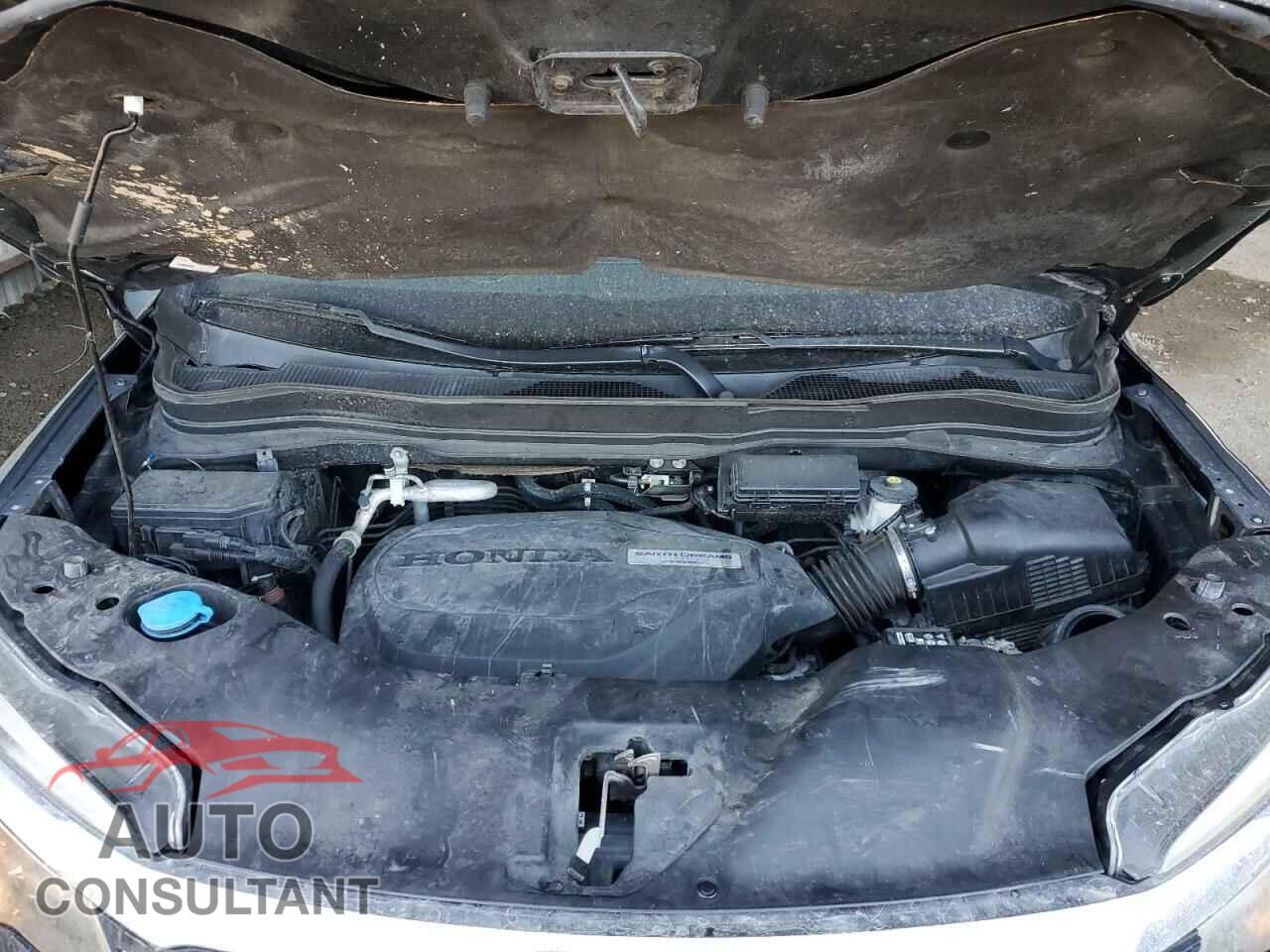 HONDA PILOT 2018 - 5FNYF6H93JB002433
