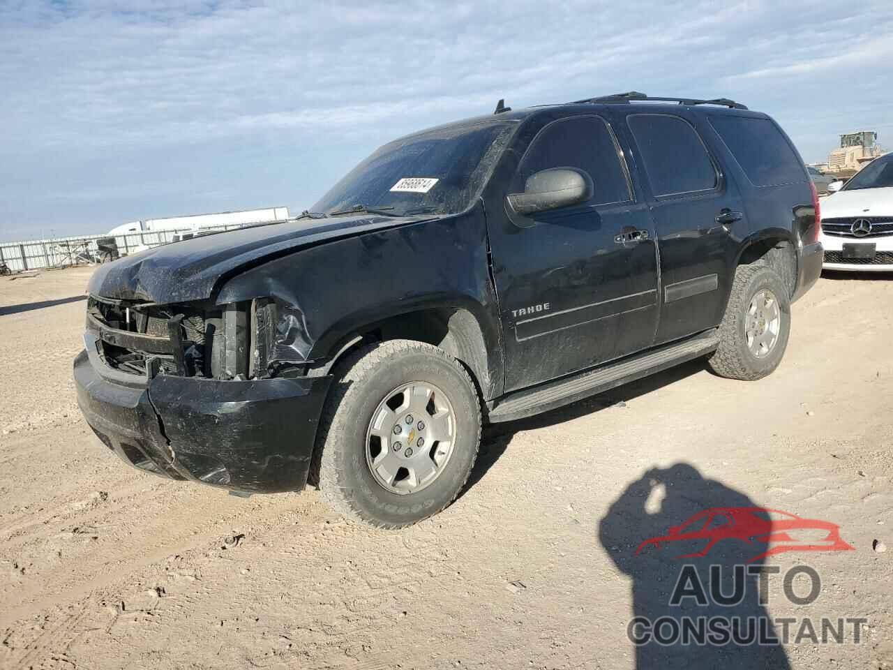 CHEVROLET TAHOE 2011 - 1GNSKAE00BR295771