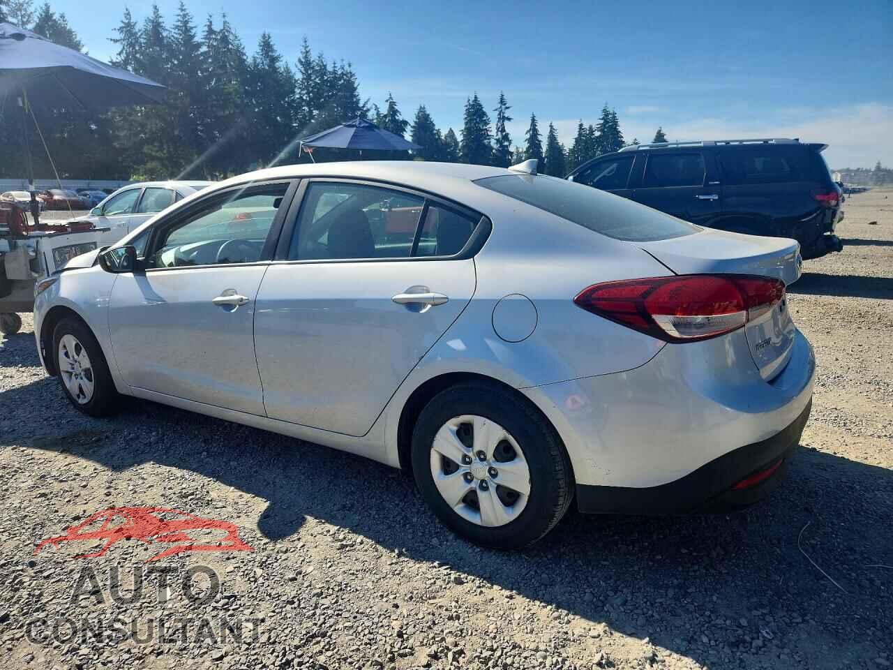 KIA FORTE 2017 - 3KPFK4A77HE125622