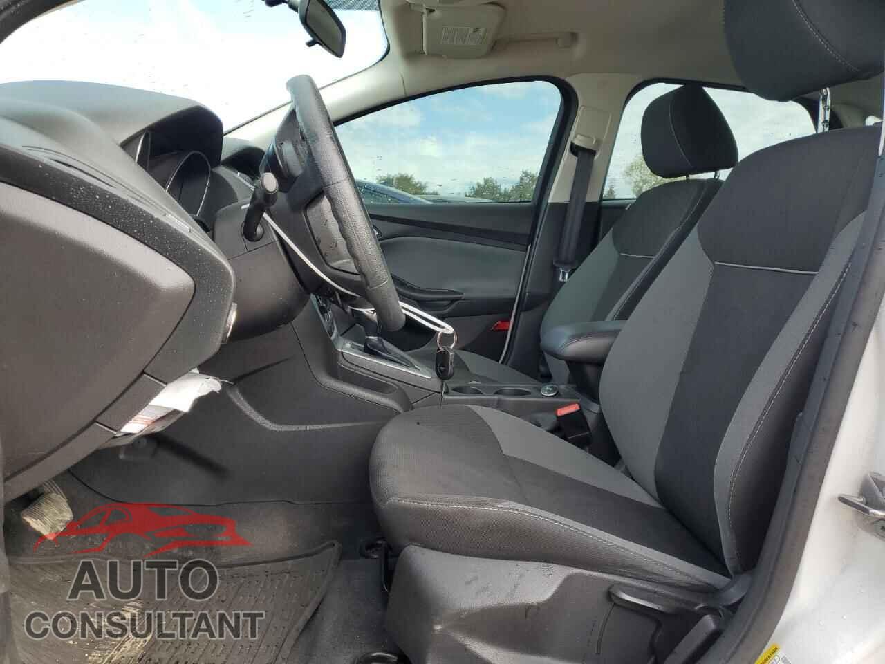 FORD FOCUS 2013 - 1FADP3F27DL218440