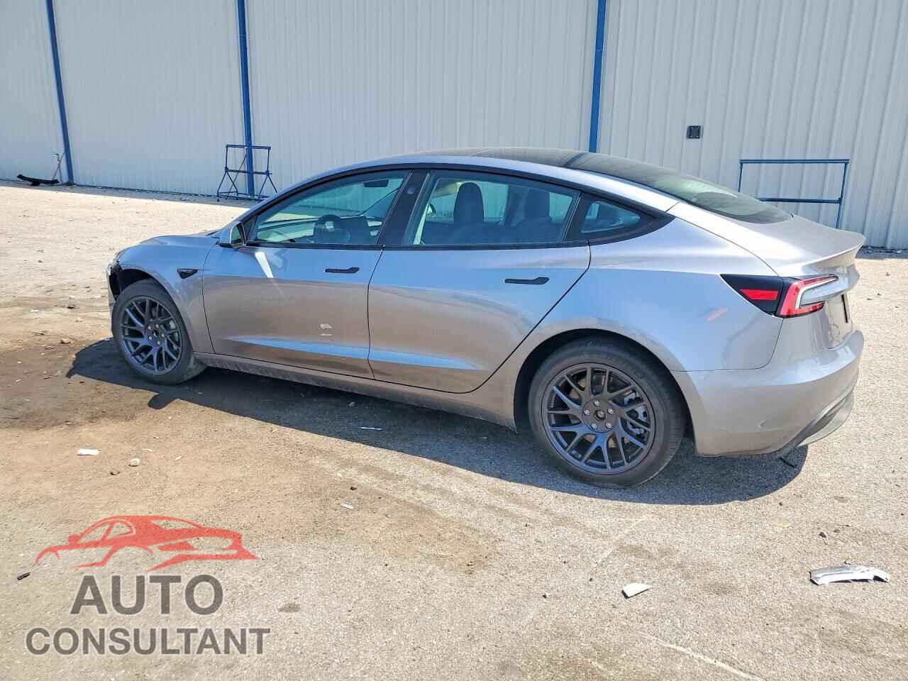 TESLA MODEL 3 2026 - 5YJ3E1EA0TF175456