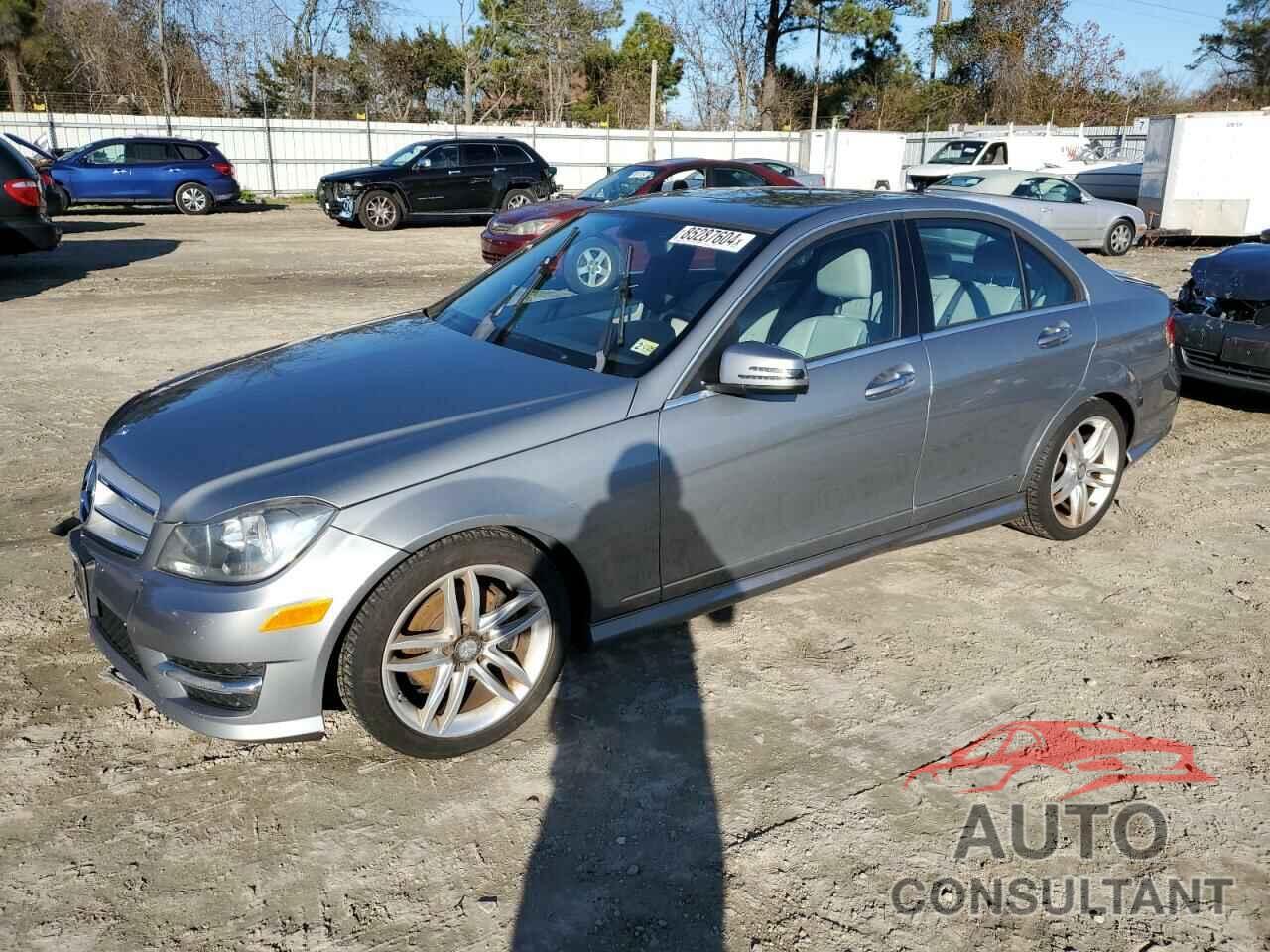 MERCEDES-BENZ C-CLASS 2014 - WDDGF4HB8ER301814