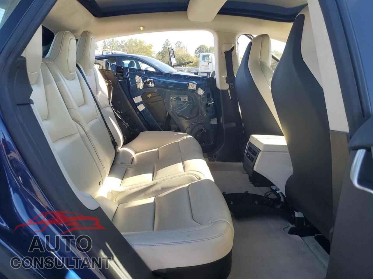 TESLA MODEL S 2018 - 5YJSA1E21JF273022