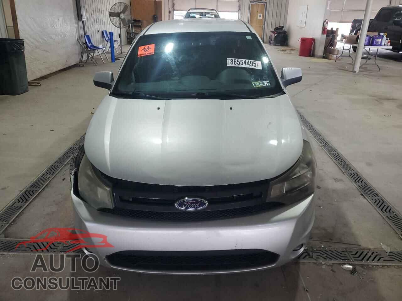 FORD FOCUS 2010 - 1FAHP3CN5AW117357