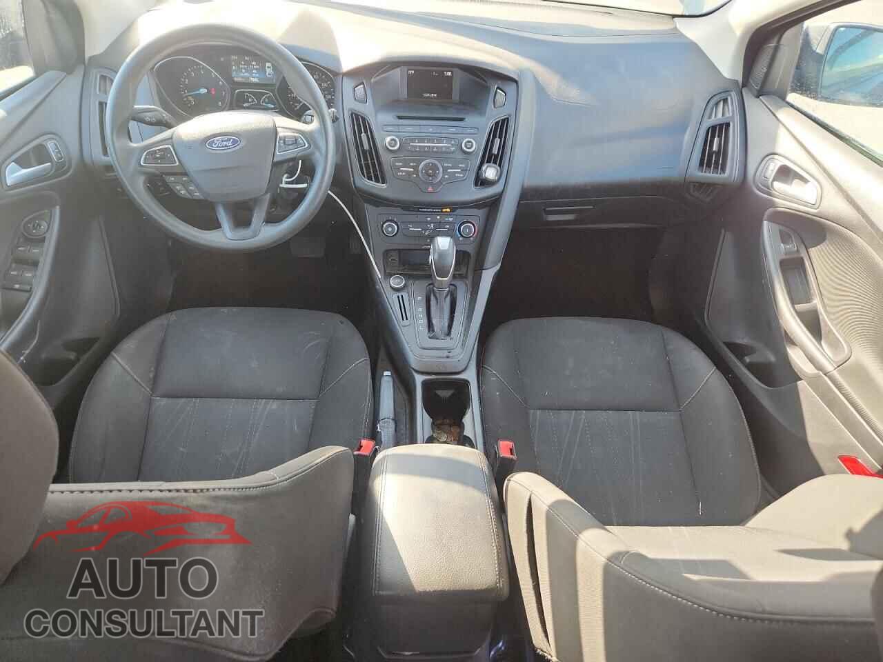 FORD FOCUS 2015 - 1FADP3K27FL201307