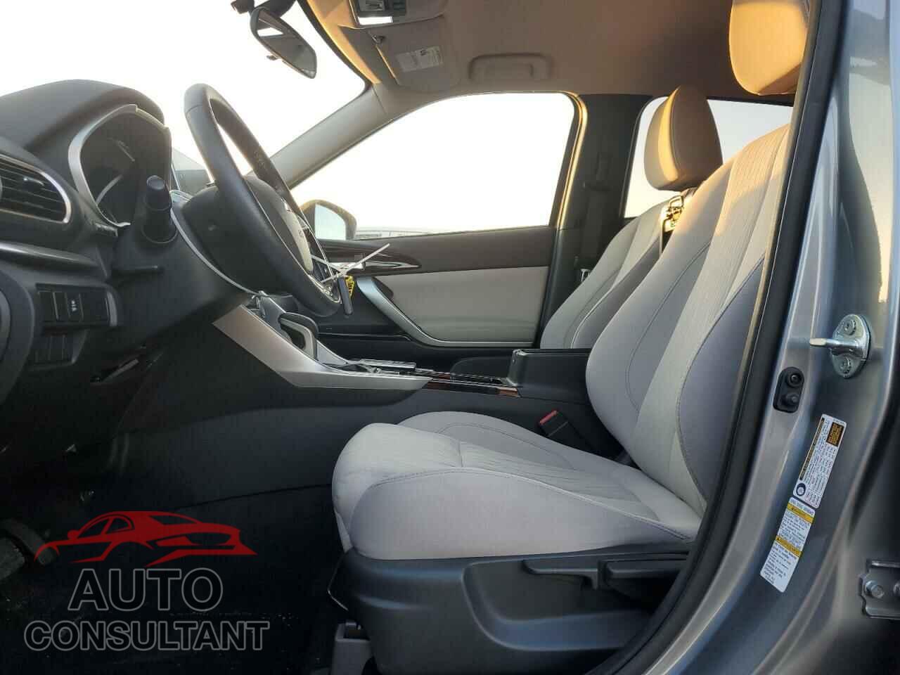 MITSUBISHI ECLIPSE 2018 - JA4AT5AA1JZ037677