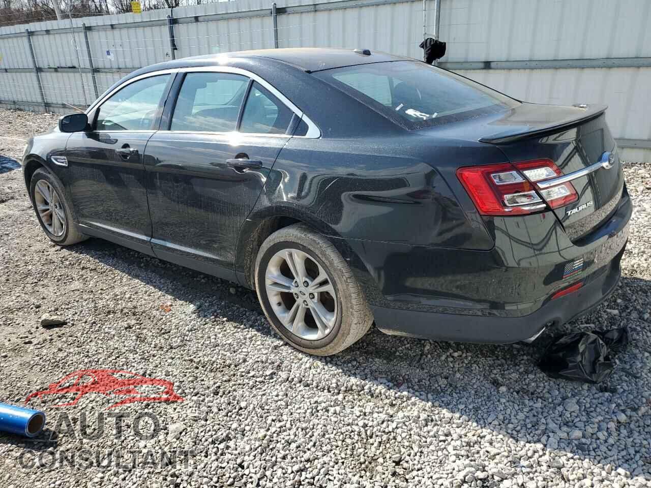 FORD TAURUS 2015 - 1FAHP2E87FG161055
