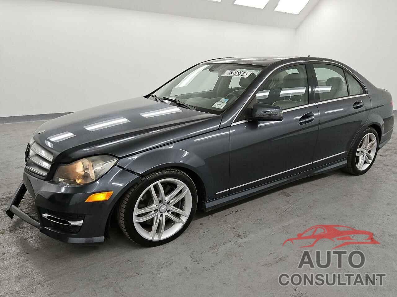 MERCEDES-BENZ C-CLASS 2013 - WDDGF8AB0DR285009