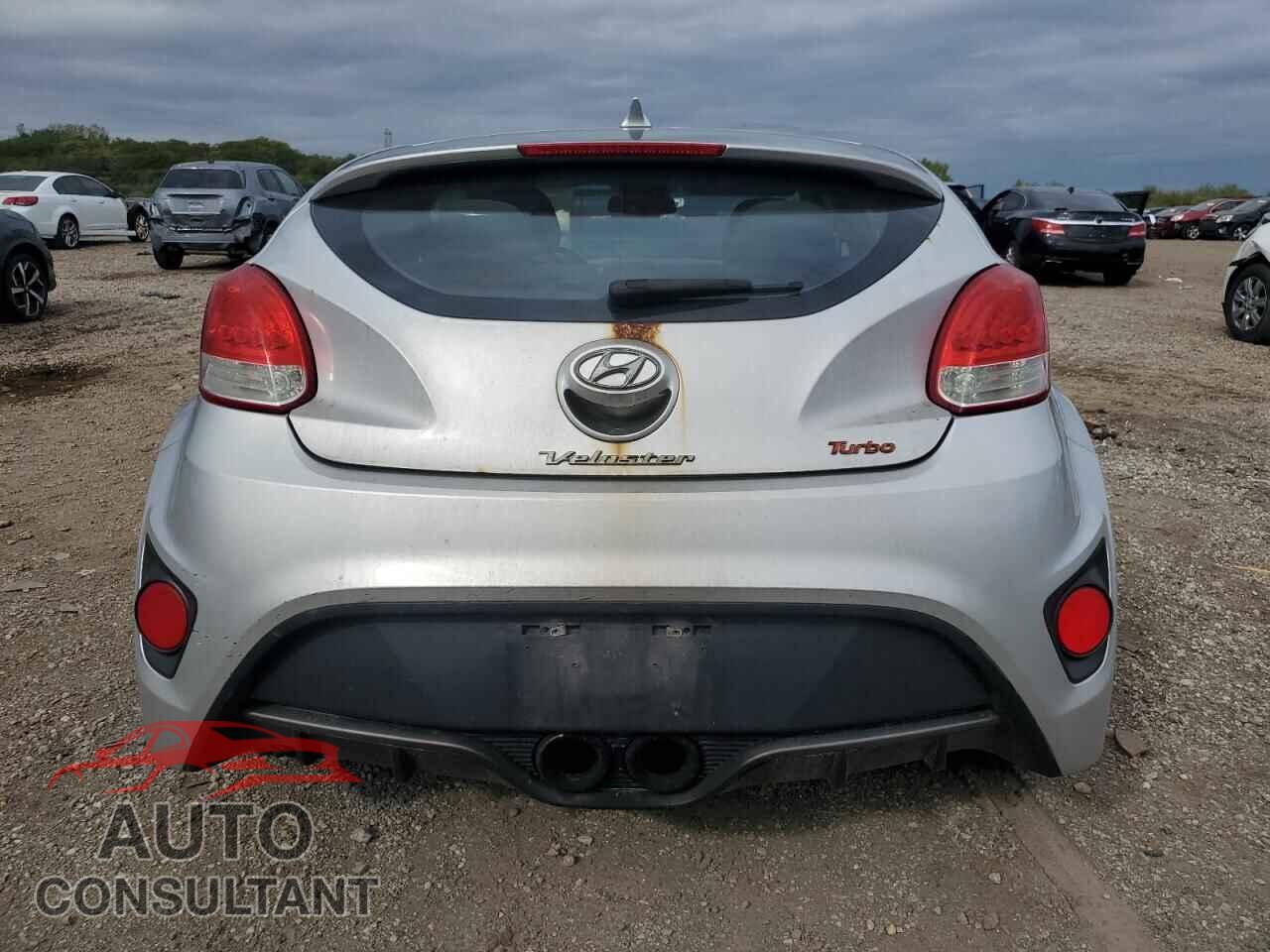 HYUNDAI VELOSTER 2013 - KMHTC6AE2DU098377