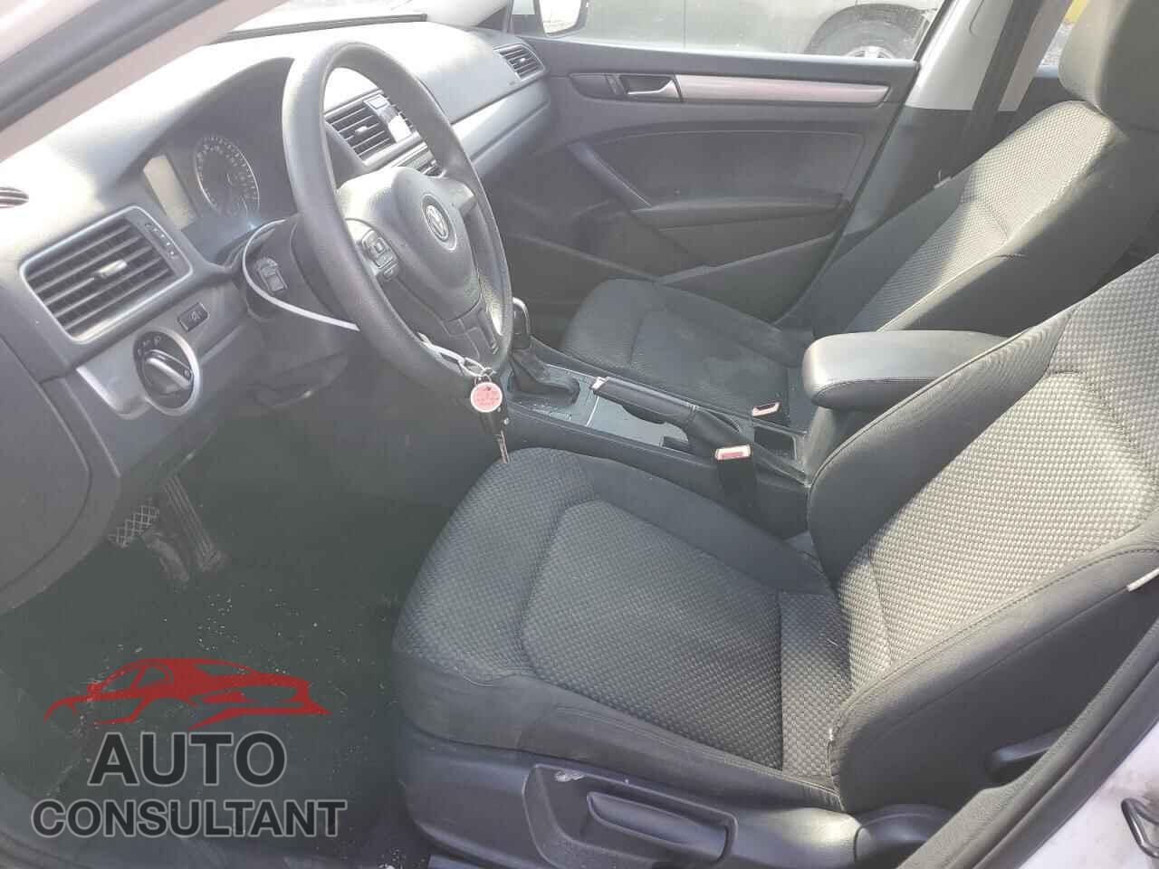 VOLKSWAGEN PASSAT 2014 - 1VWAP7A34EC001916