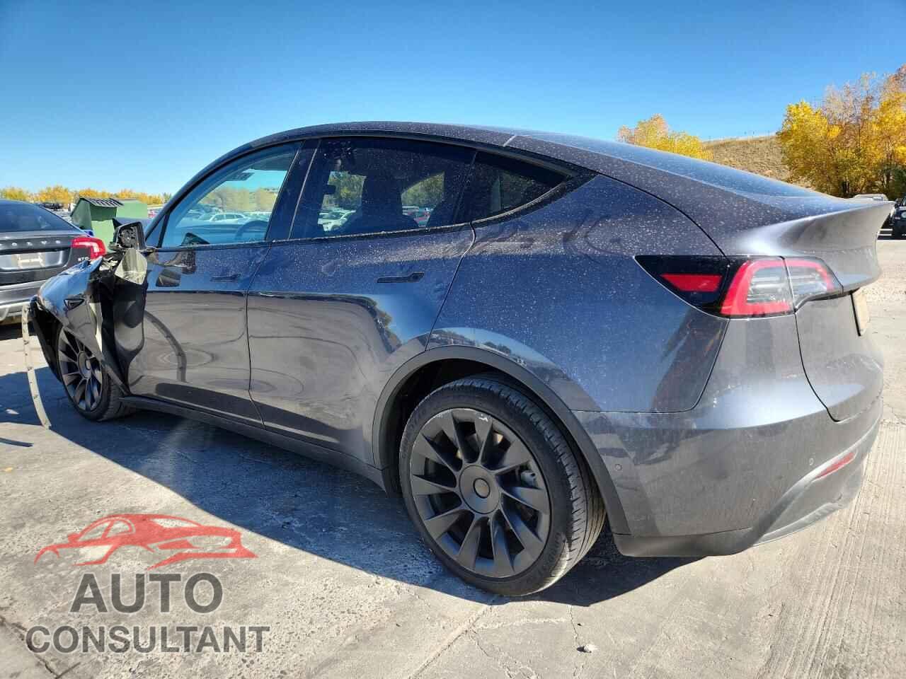 TESLA MODEL Y 2022 - 7SAYGDEE5NF373380