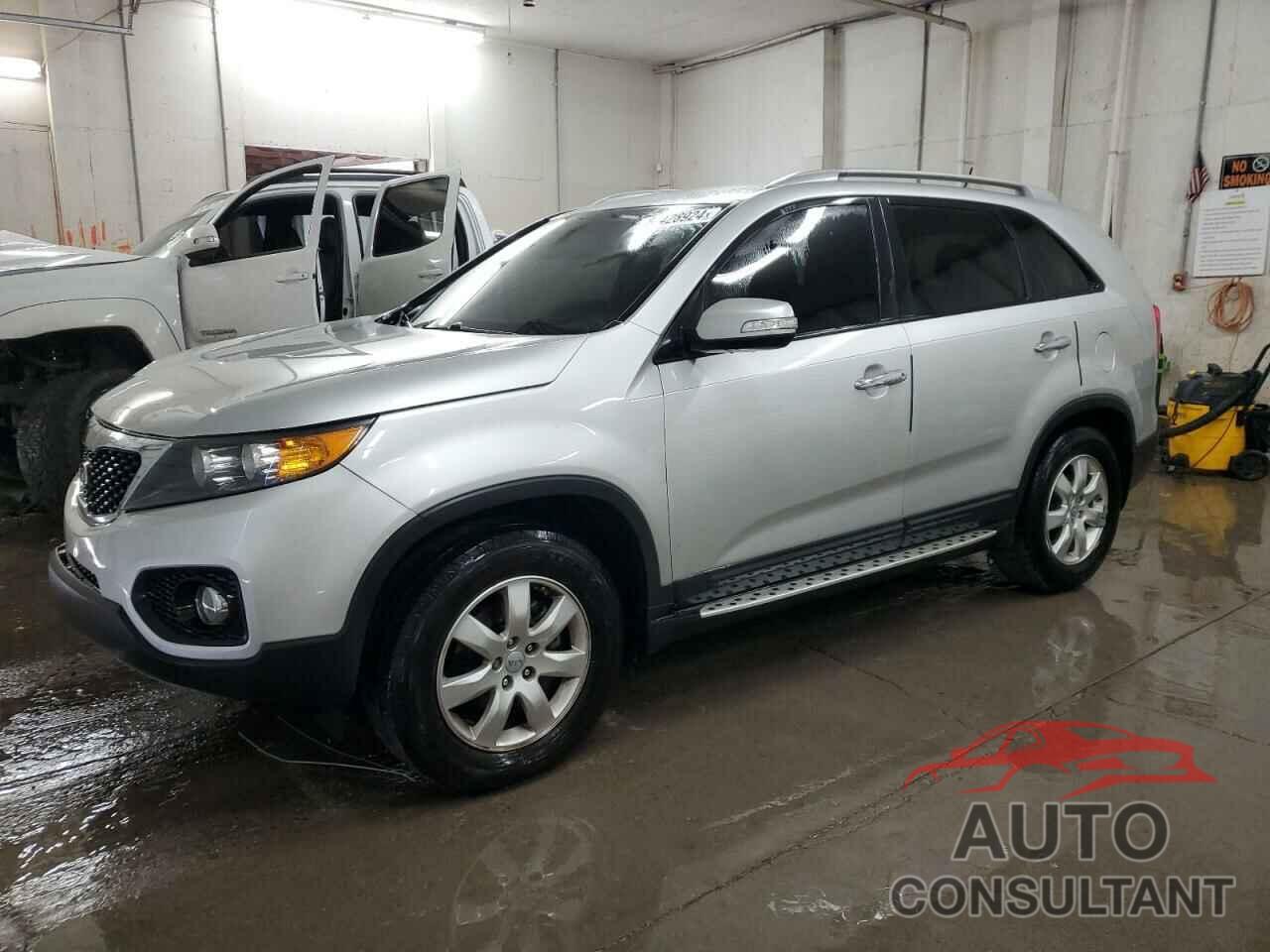 KIA SORENTO 2013 - 5XYKT3A64DG350381