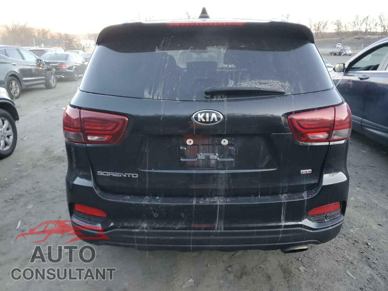 KIA SORENTO 2019 - 5XYPGDA38KG432889