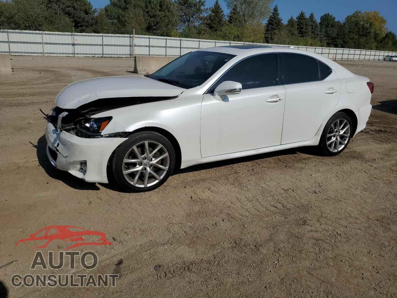 LEXUS IS 2011 - JTHCF5C29B5048588