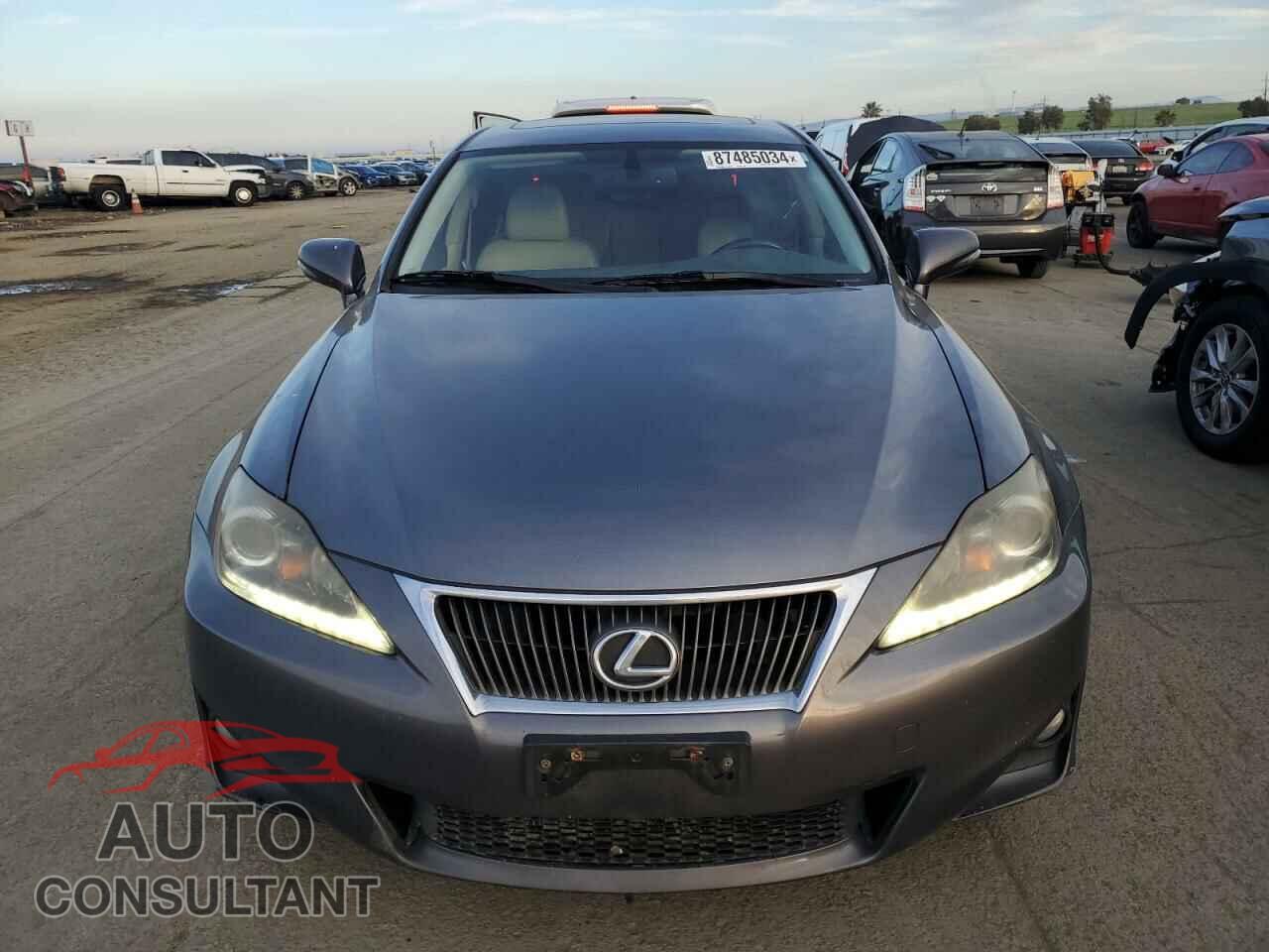 LEXUS IS 2013 - JTHBF5C23D5187484