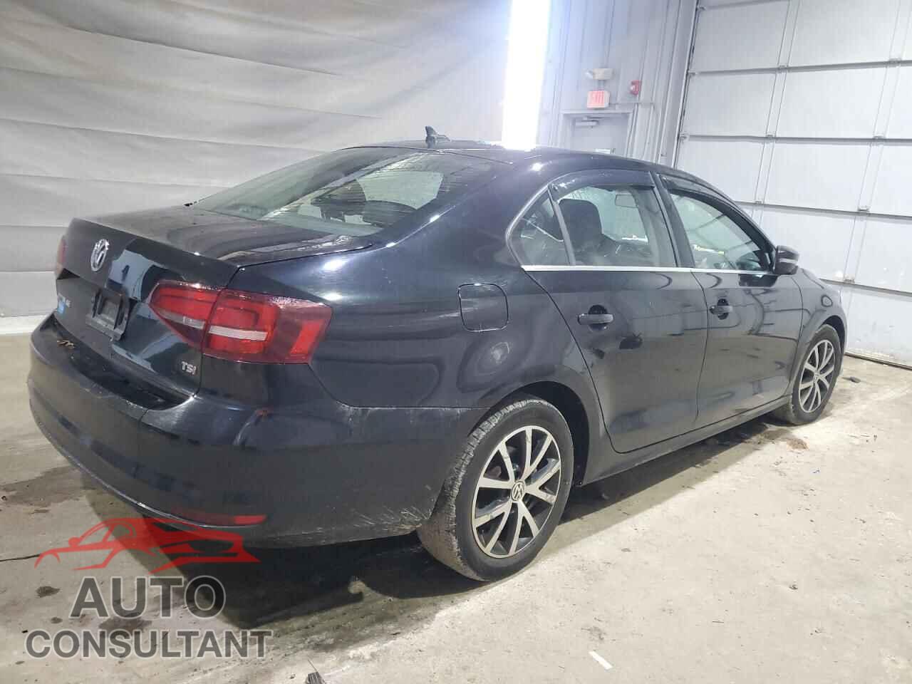 VOLKSWAGEN JETTA 2017 - 3VWDB7AJXHM384659