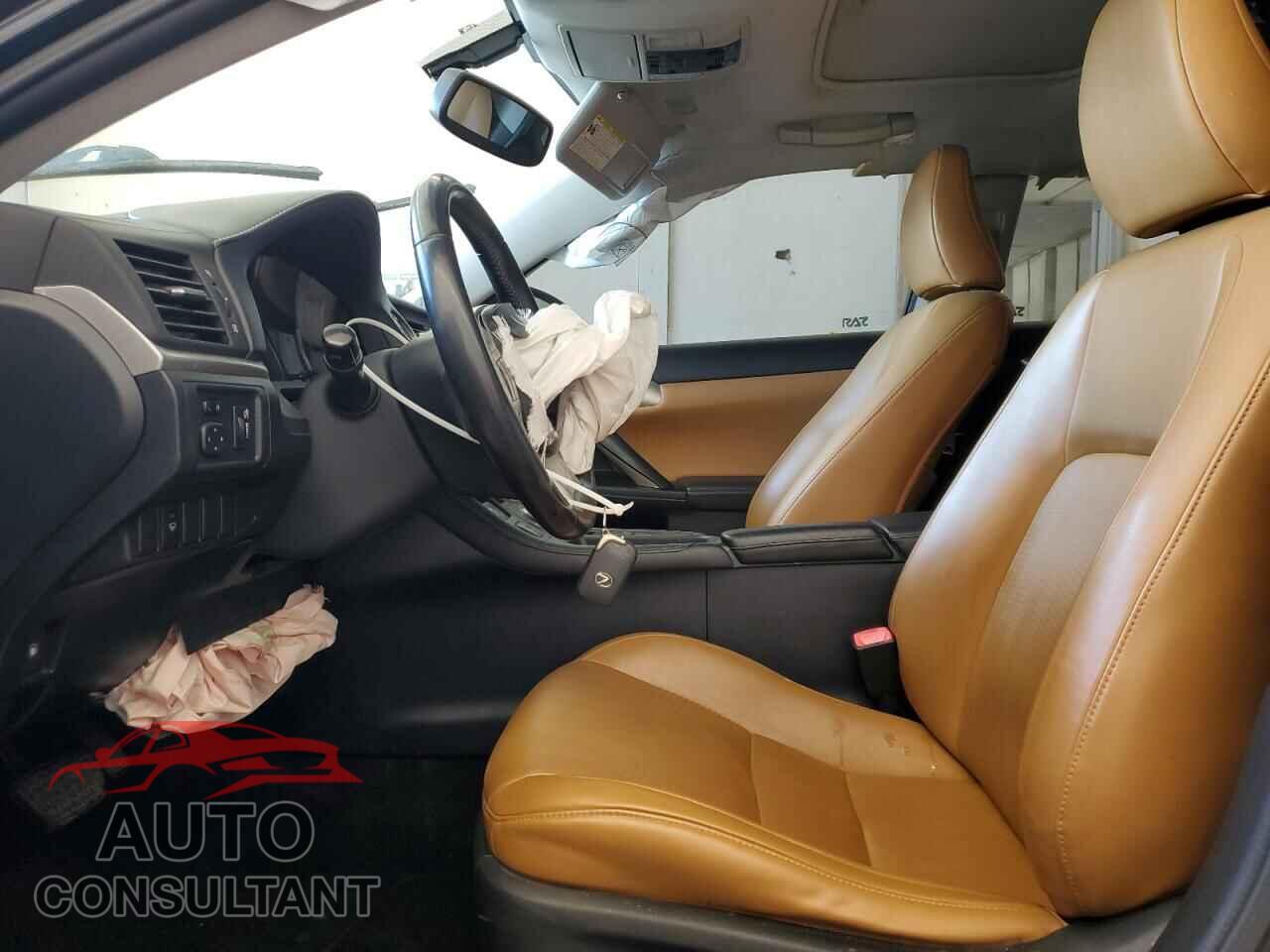 LEXUS CT 200 2013 - JTHKD5BH9D2132308