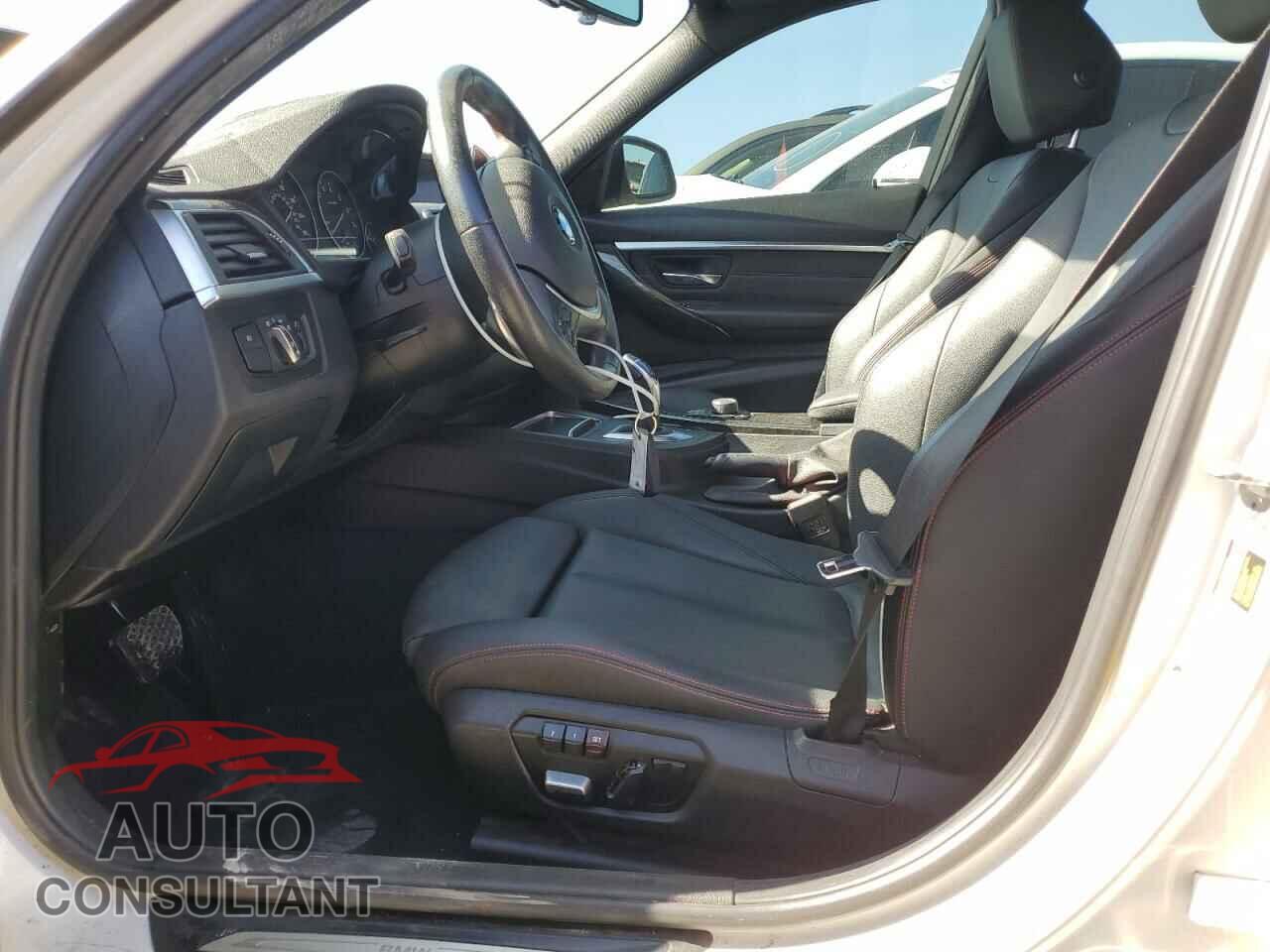 BMW 3 SERIES 2016 - WBA8E9G51GNU29149
