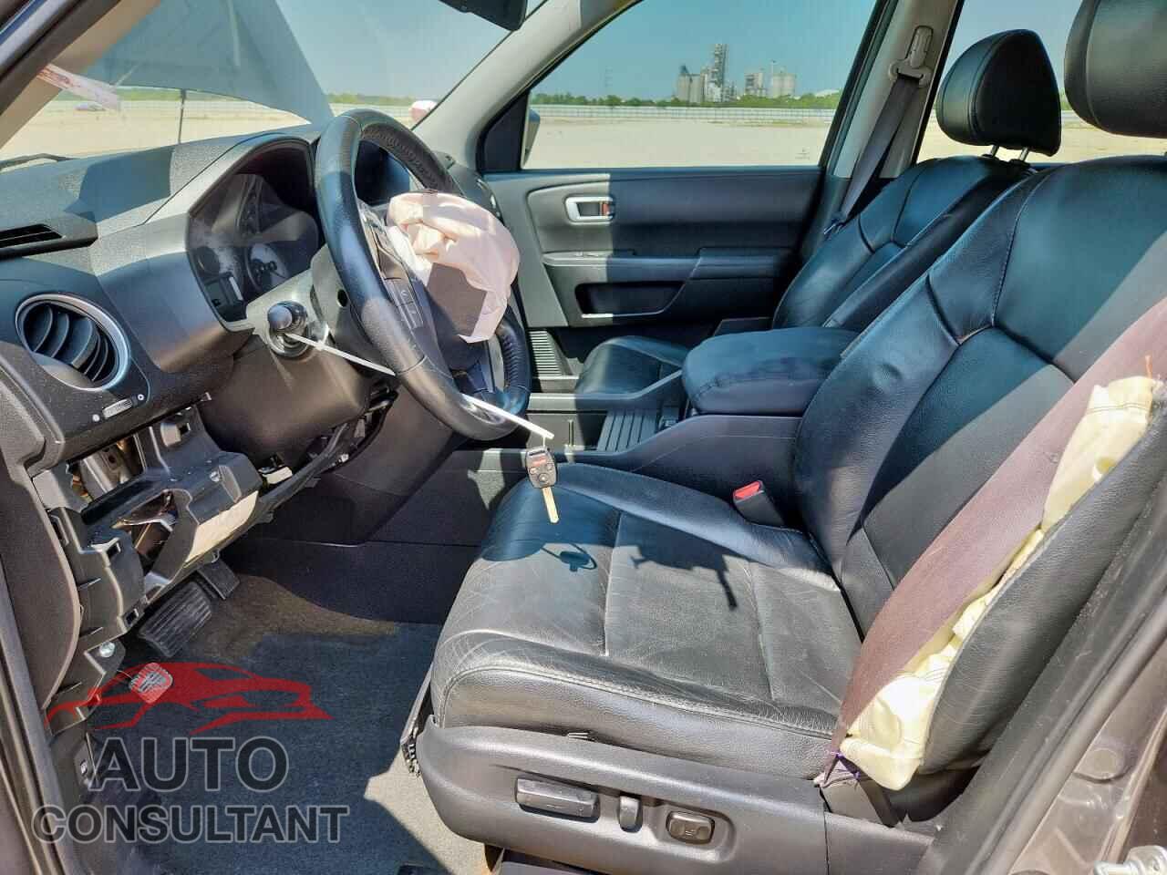 HONDA PILOT 2013 - 5FNYF3H5XDB035705