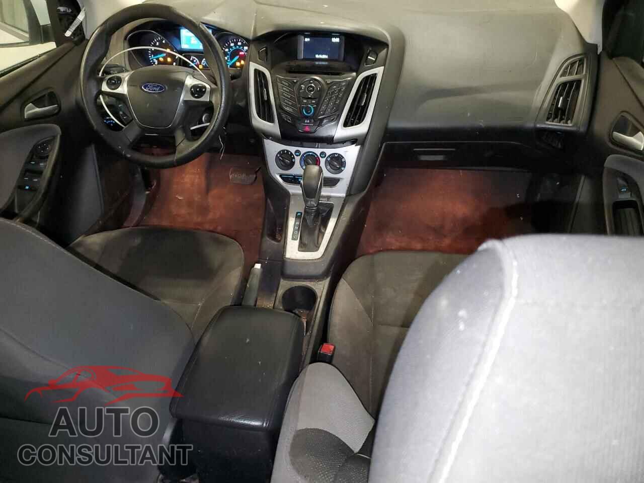 FORD FOCUS 2014 - 1FADP3F2XEL441587