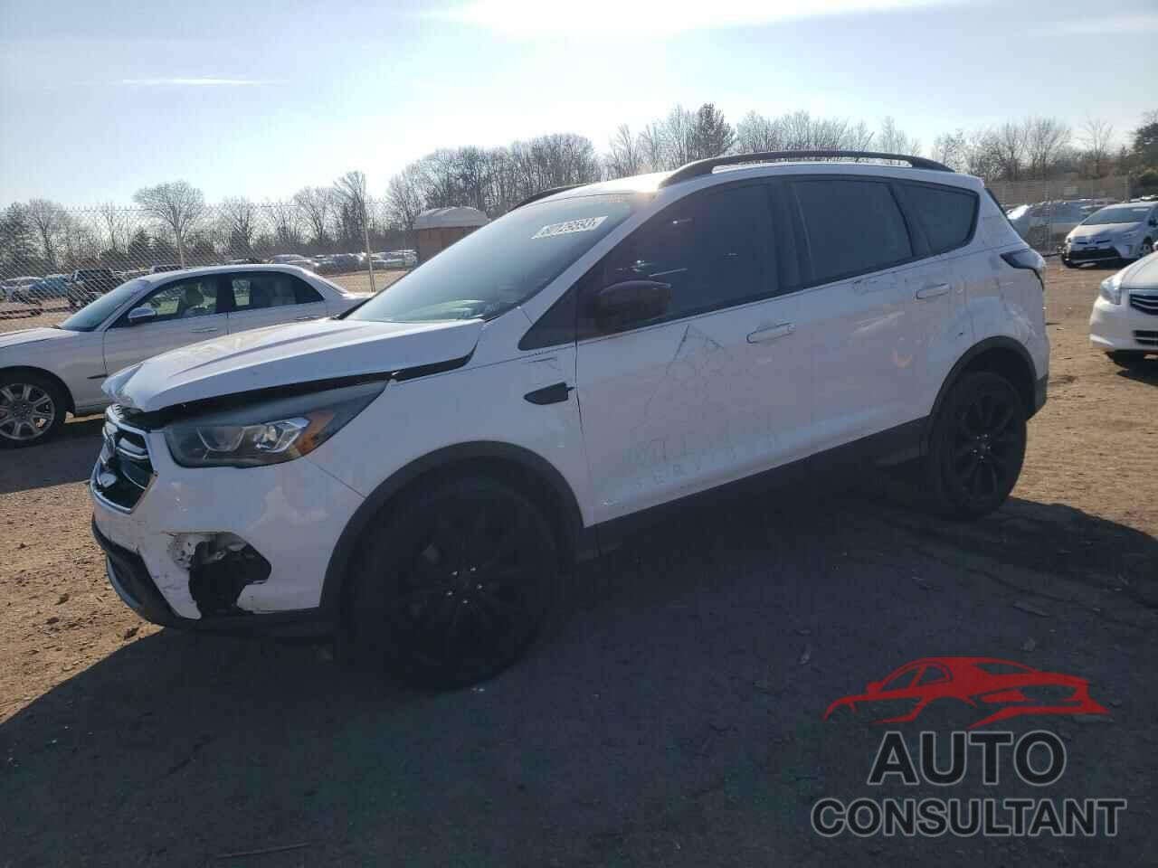 FORD ESCAPE 2017 - 1FMCU9GD5HUD48181