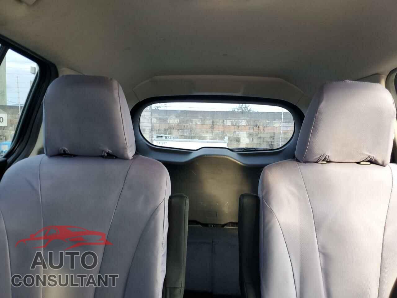 MAZDA 5 2015 - JM1CW2BL6F0180057