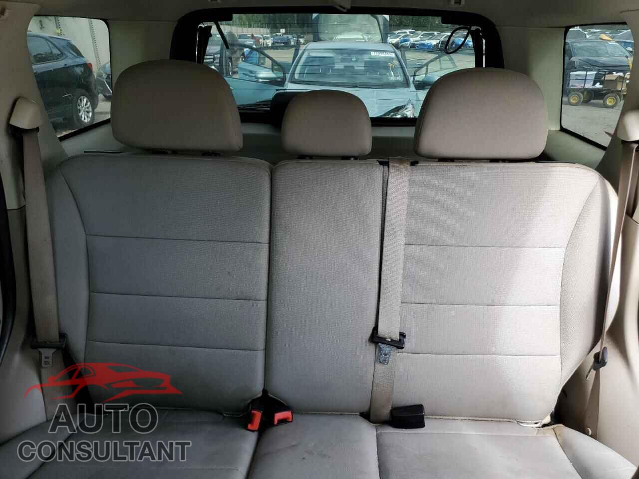 FORD ESCAPE 2011 - 1FMCU9DG3BKA03474