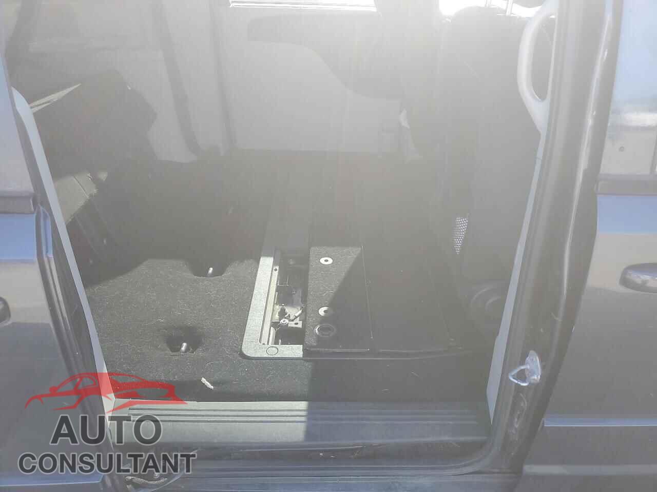 DODGE CARAVAN 2013 - 2C4RDGCG9DR799155