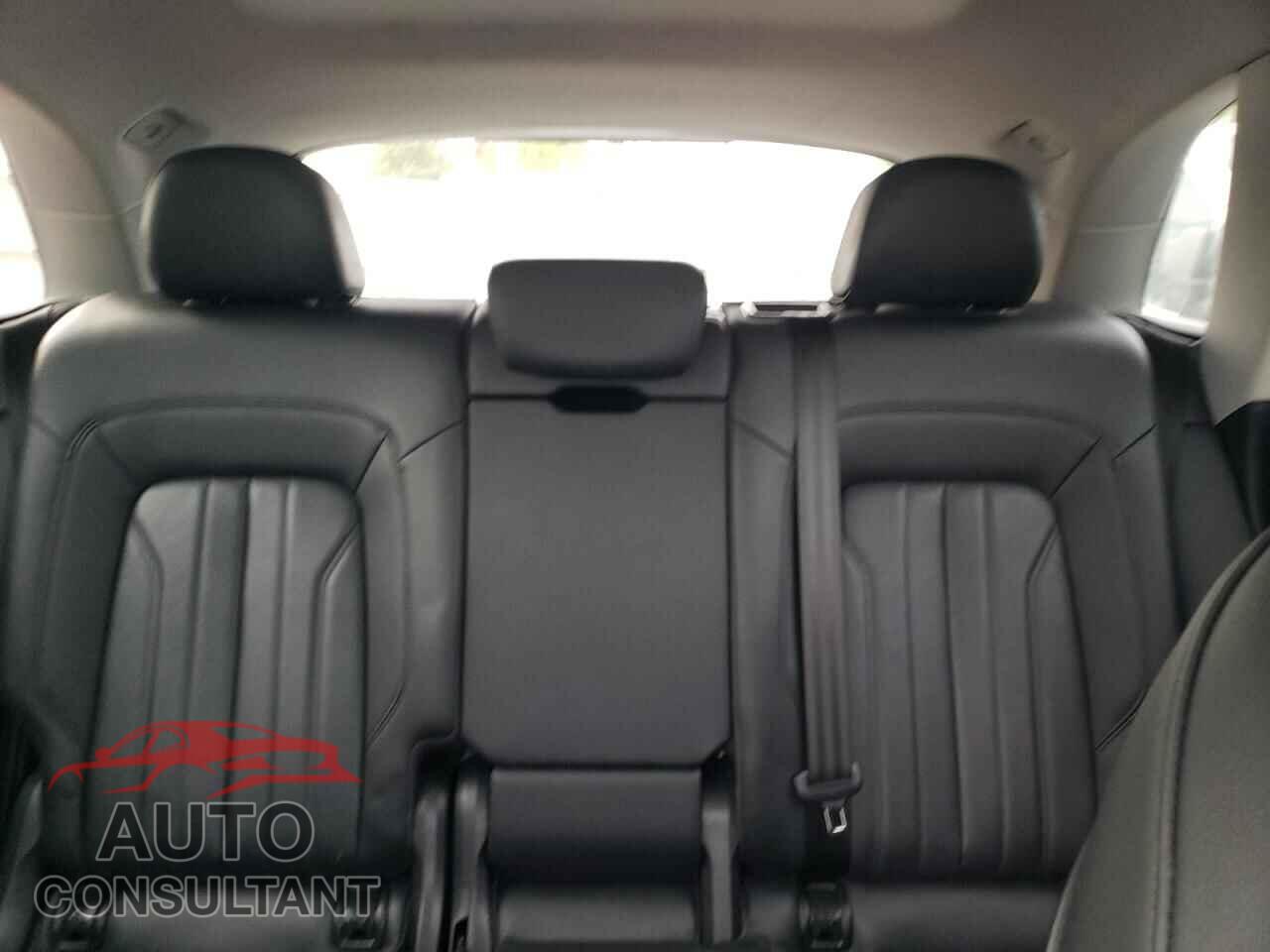 AUDI Q5 2020 - WA1BNAFY3L2035177