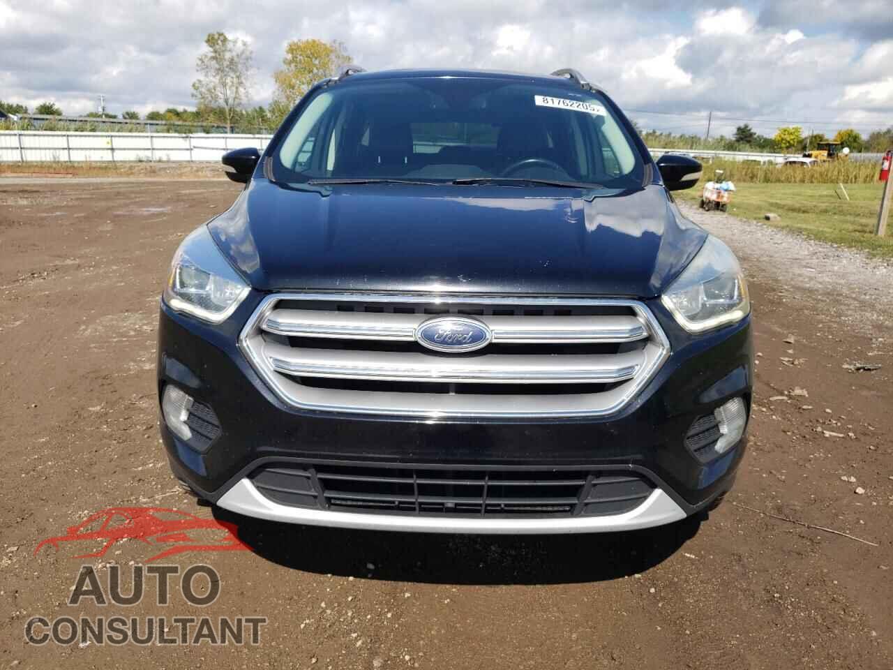 FORD ESCAPE 2017 - 1FMCU9JD7HUC77588
