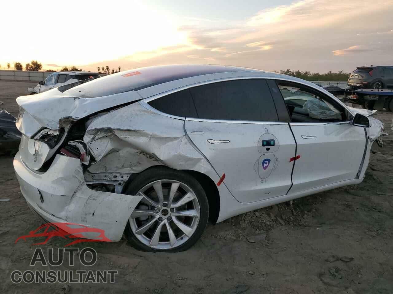 TESLA MODEL 3 2018 - 5YJ3E1EA2JF049175