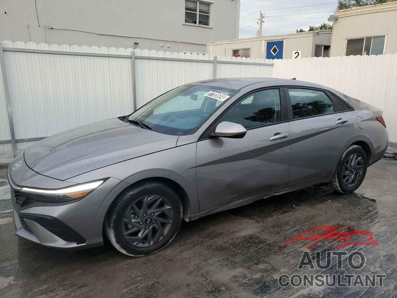 HYUNDAI ELANTRA 2024 - KMHLM4DG3RU735136