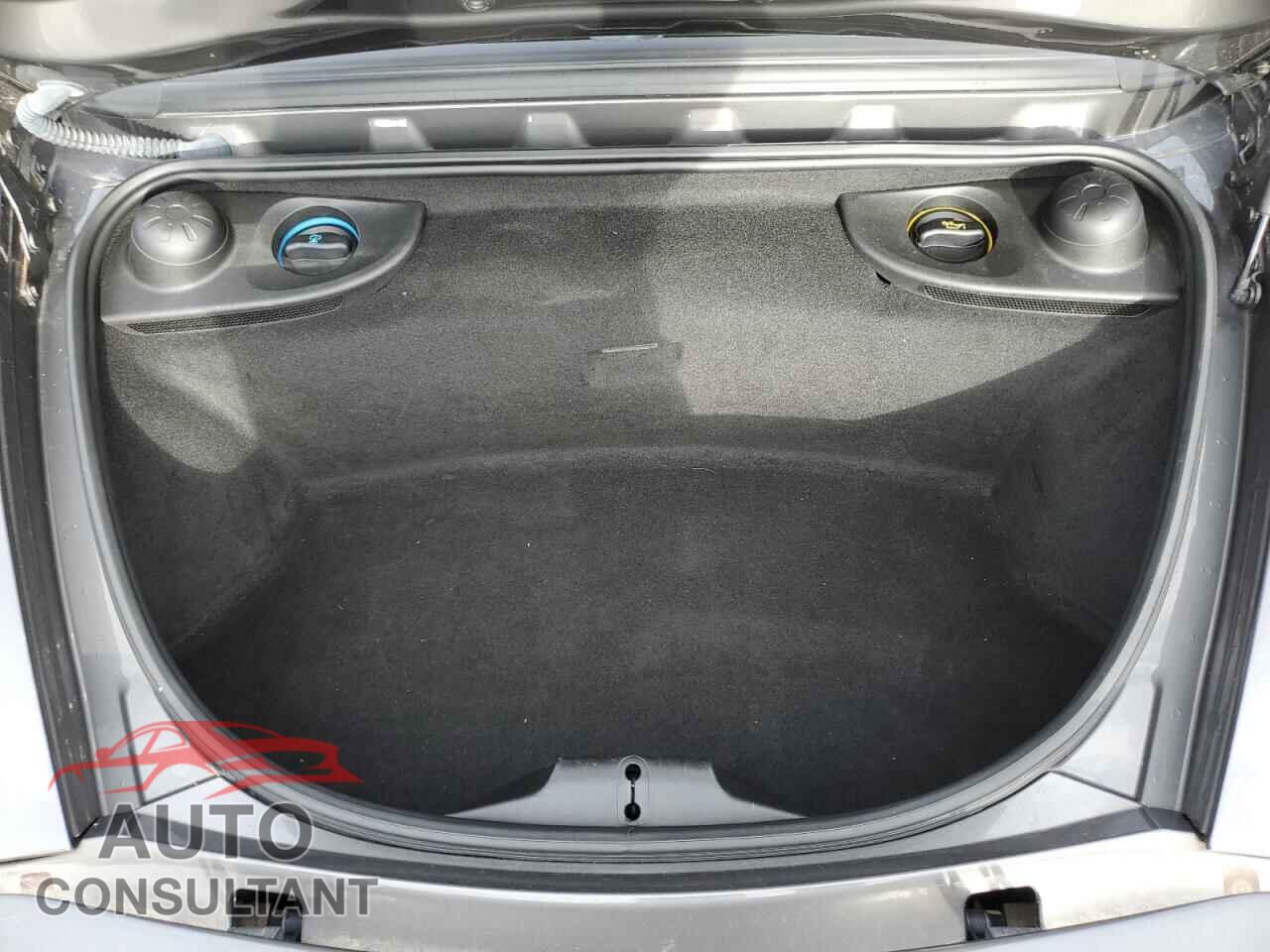 PORSCHE BOXSTER 2015 - WP0CB2A8XFS140433
