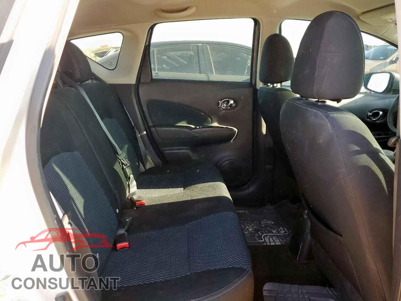 NISSAN VERSA 2015 - 3N1CE2CP5FL379577