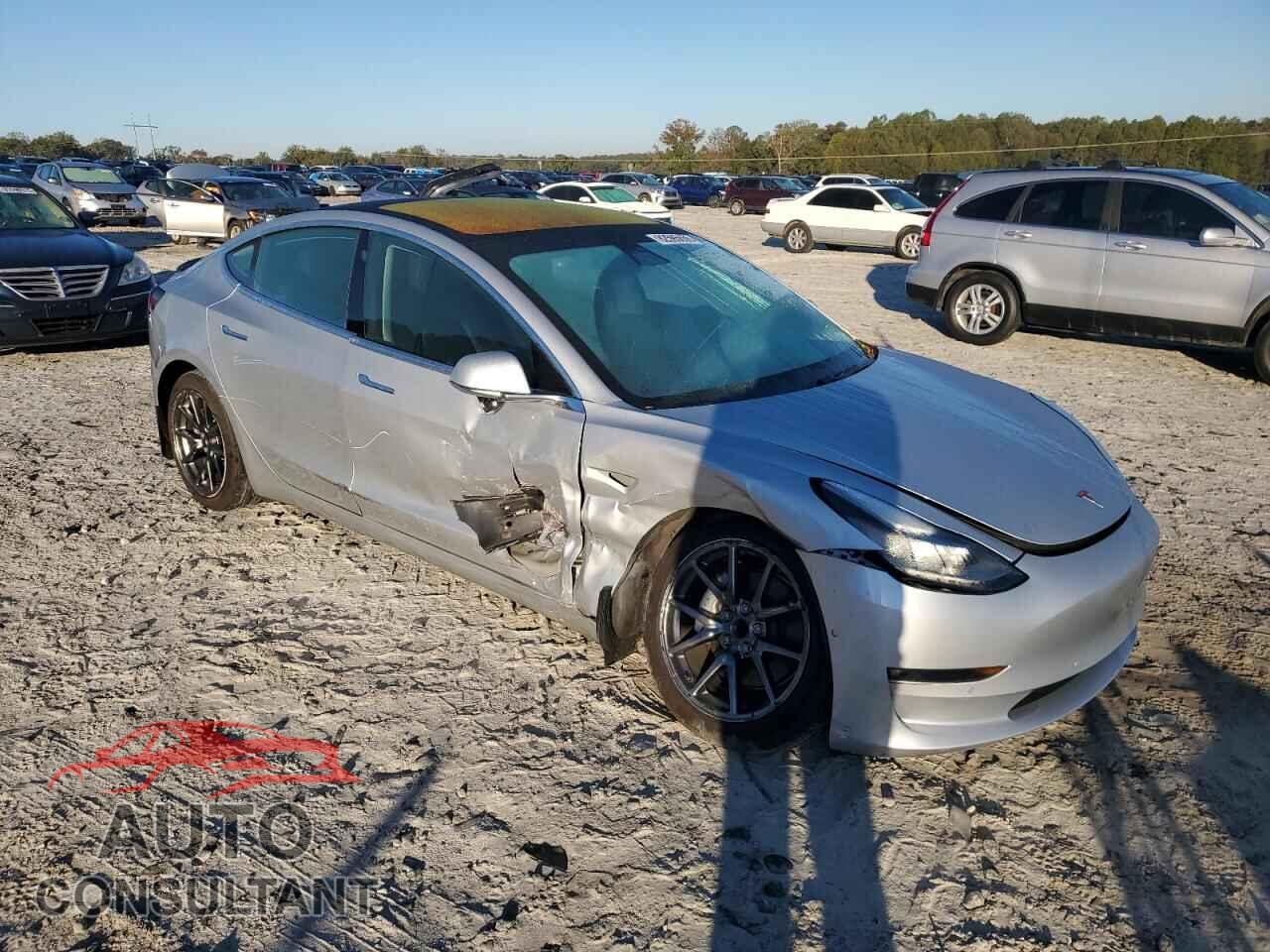 TESLA MODEL 3 2018 - 5YJ3E1EA5JF044021