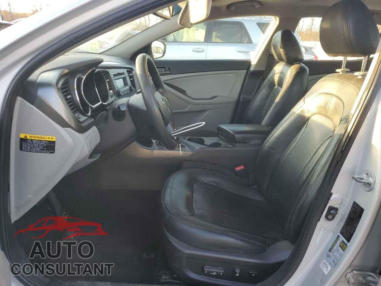 KIA OPTIMA 2011 - KNAGM4A73B5142433