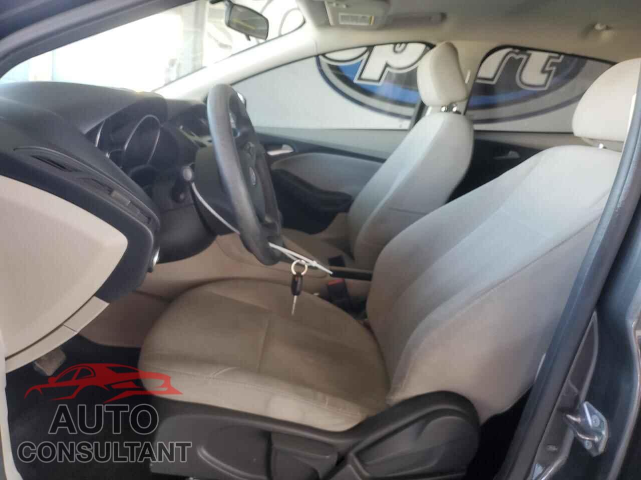 FORD FOCUS 2015 - 1FADP3K21FL342664