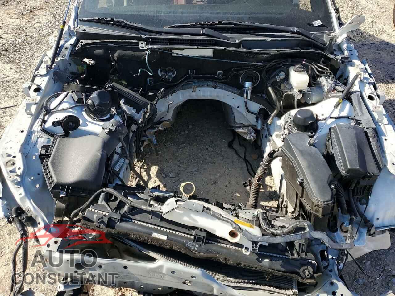 LEXUS IS 2014 - JTHBE1D23E5009618