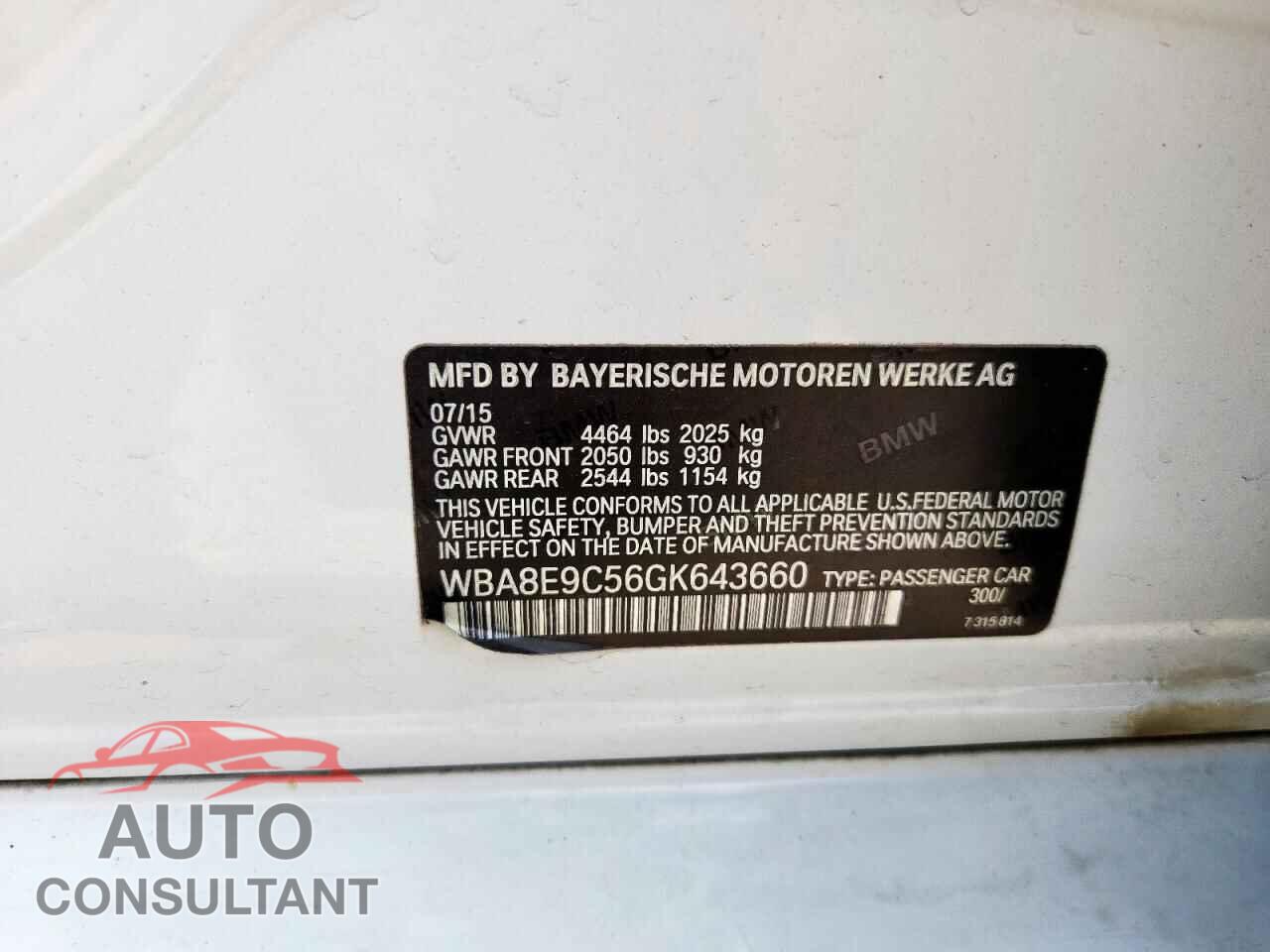 BMW 3 SERIES 2016 - WBA8E9C56GK643660